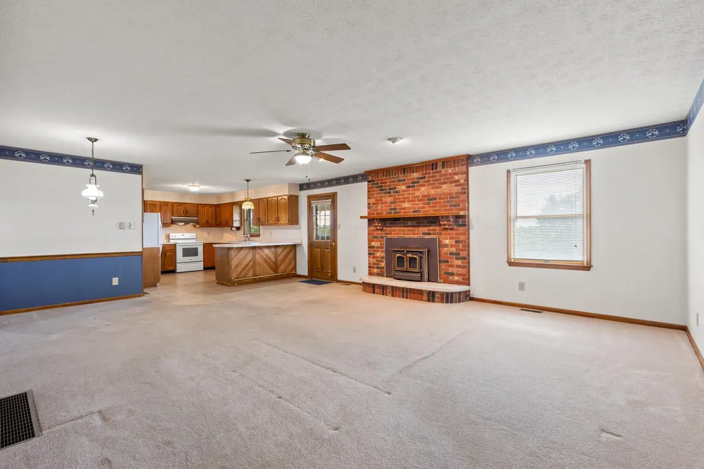 200 Kirk Drive Nicholasville KY 40356