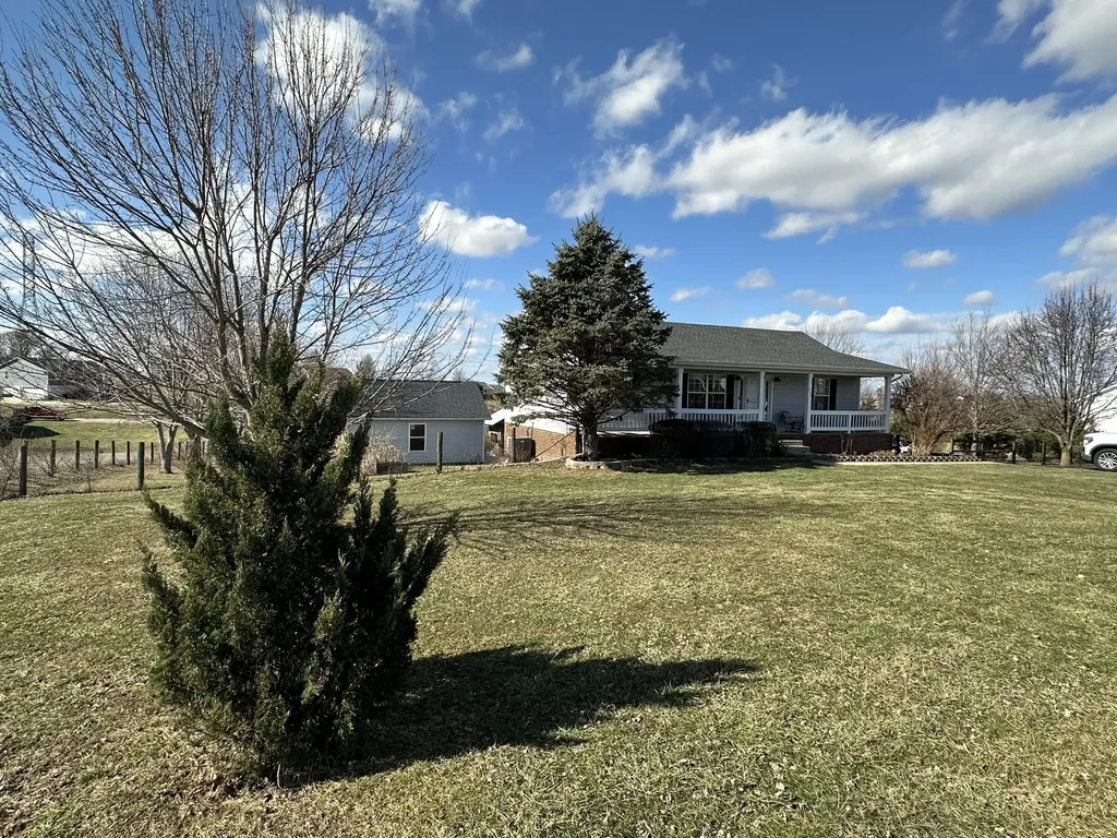 142 Country Lane Lancaster KY 40444