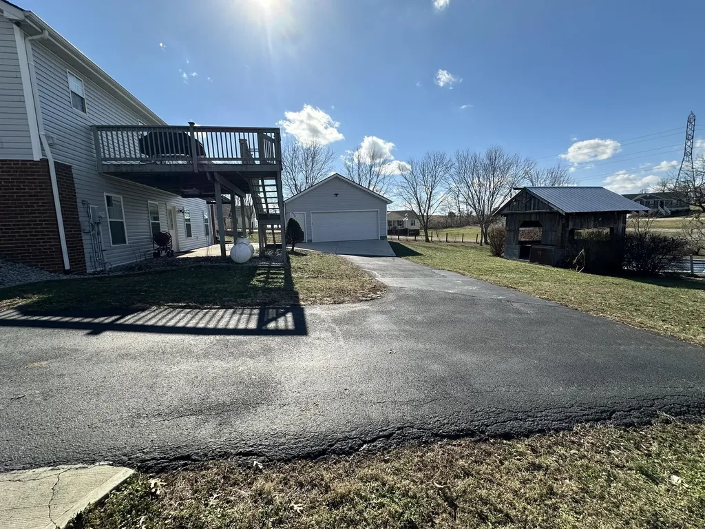 142 Country Lane Lancaster KY 40444