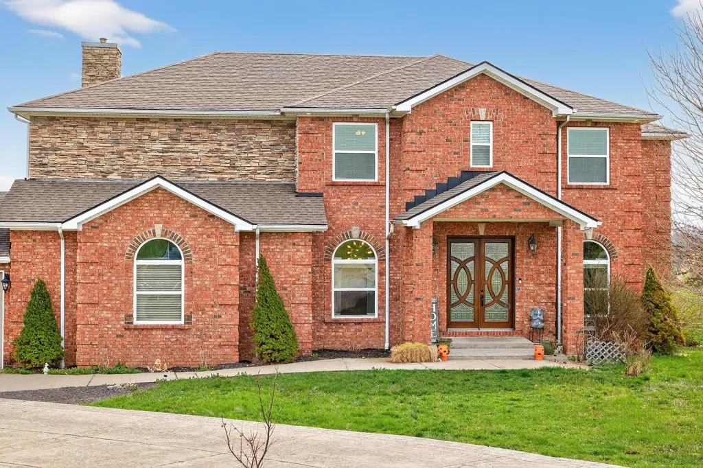 202 Palisades Pointe Drive Lancaster KY 40444