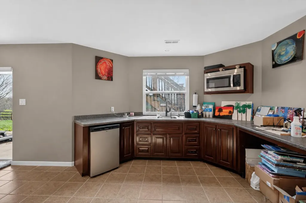 202 Palisades Pointe Drive Lancaster KY 40444