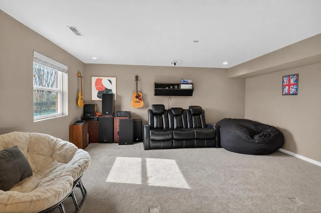 202 Palisades Pointe Drive Lancaster KY 40444
