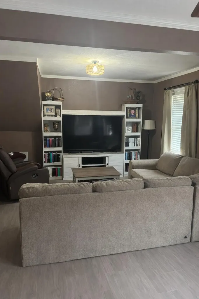 156 Wellington Drive Middlesboro KY 40965