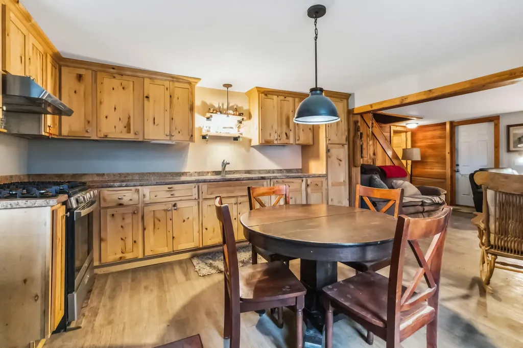 1666 Pointer Creek Road Science Hill KY 42553