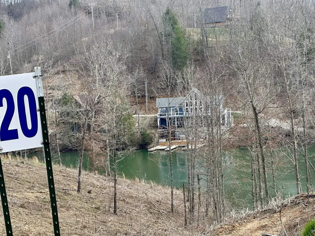 Lot 20 Sleepy Hollow Road East Bernstadt KY 40729