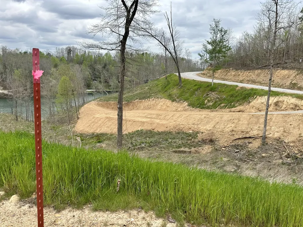 Lot 20 Sleepy Hollow Road East Bernstadt KY 40729
