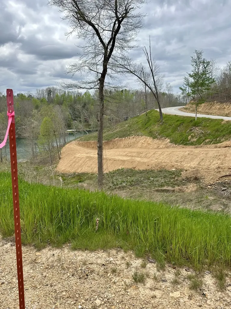 Lot 20 Sleepy Hollow Road East Bernstadt KY 40729