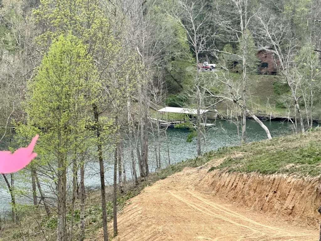 Lot 20 Sleepy Hollow Road East Bernstadt KY 40729