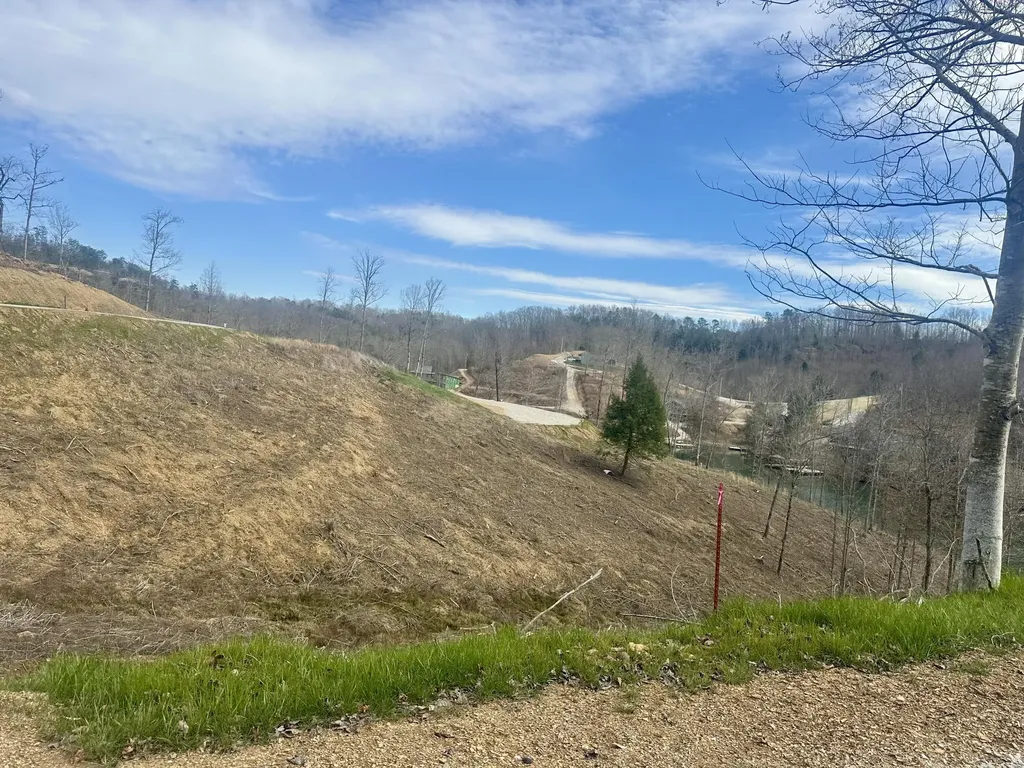 Lot 20 Sleepy Hollow Road East Bernstadt KY 40729