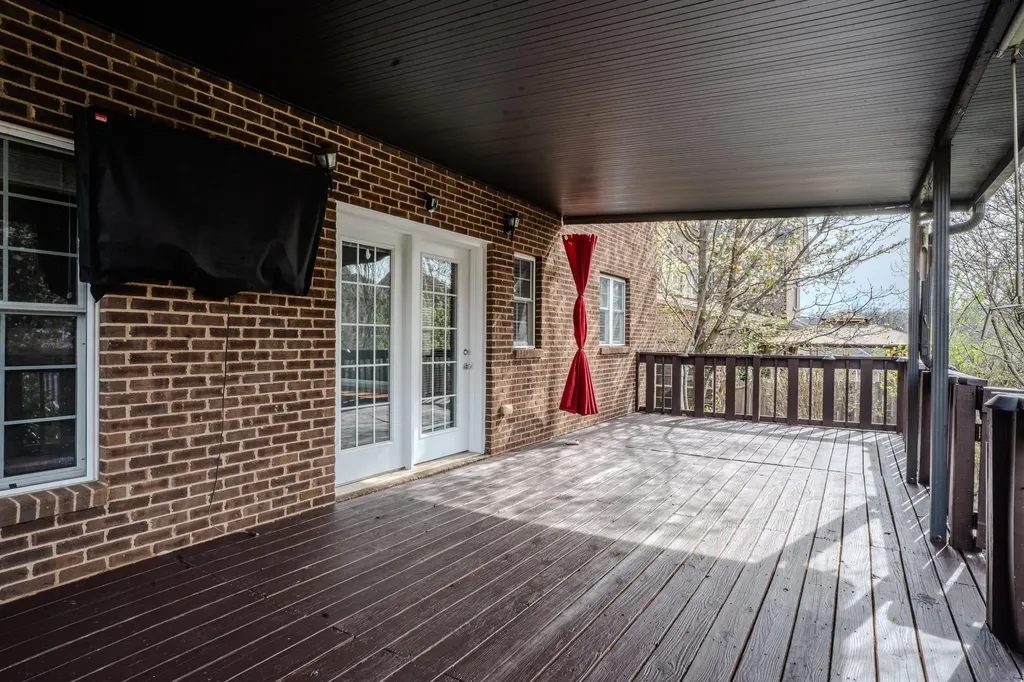 109 Bayberry Lane Frankfort KY 40601