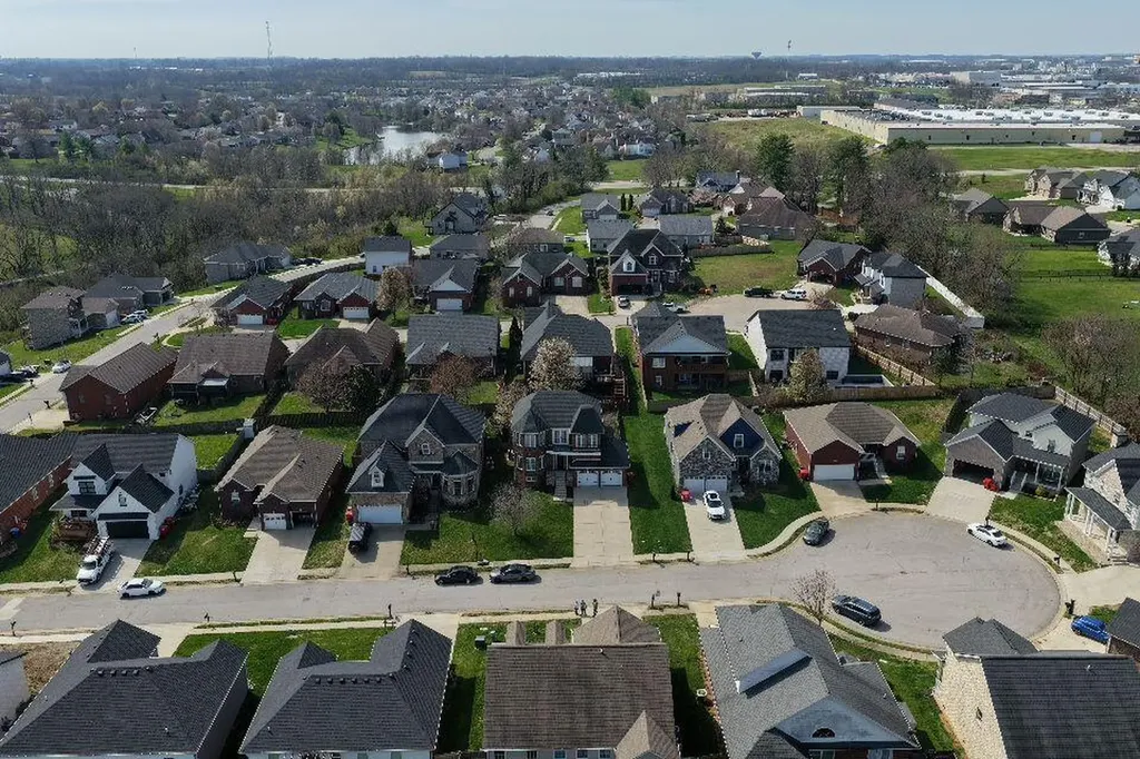 109 Bayberry Lane Frankfort KY 40601