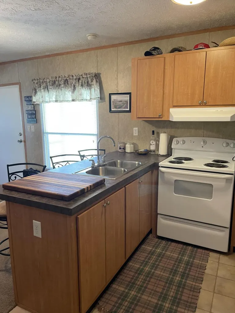 183 Circle Lane Burnside KY 42519