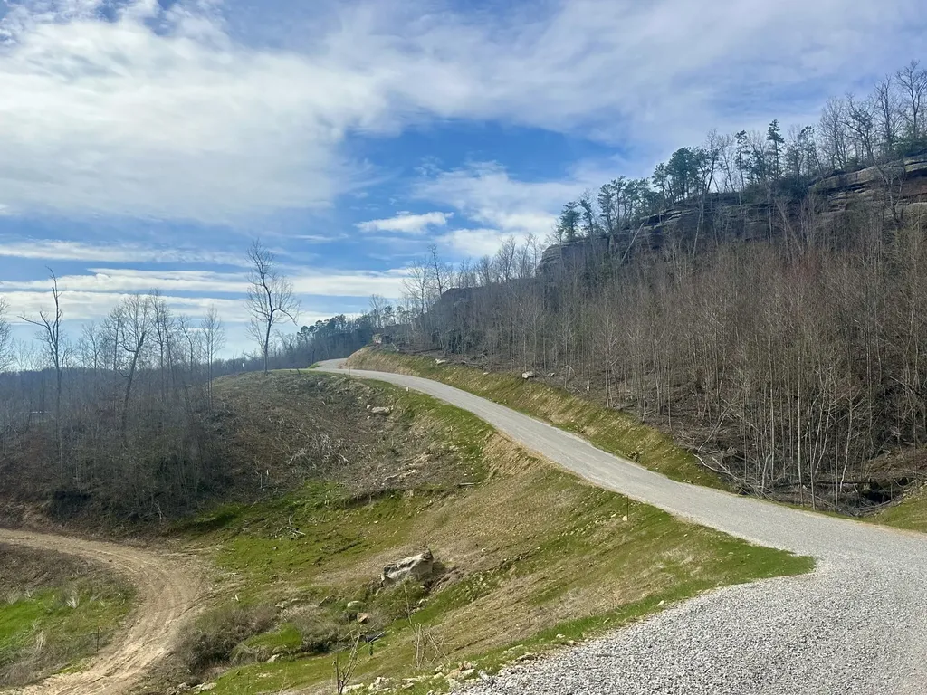 Lot 15 Sleepy Hollow Road East Bernstadt KY 40729