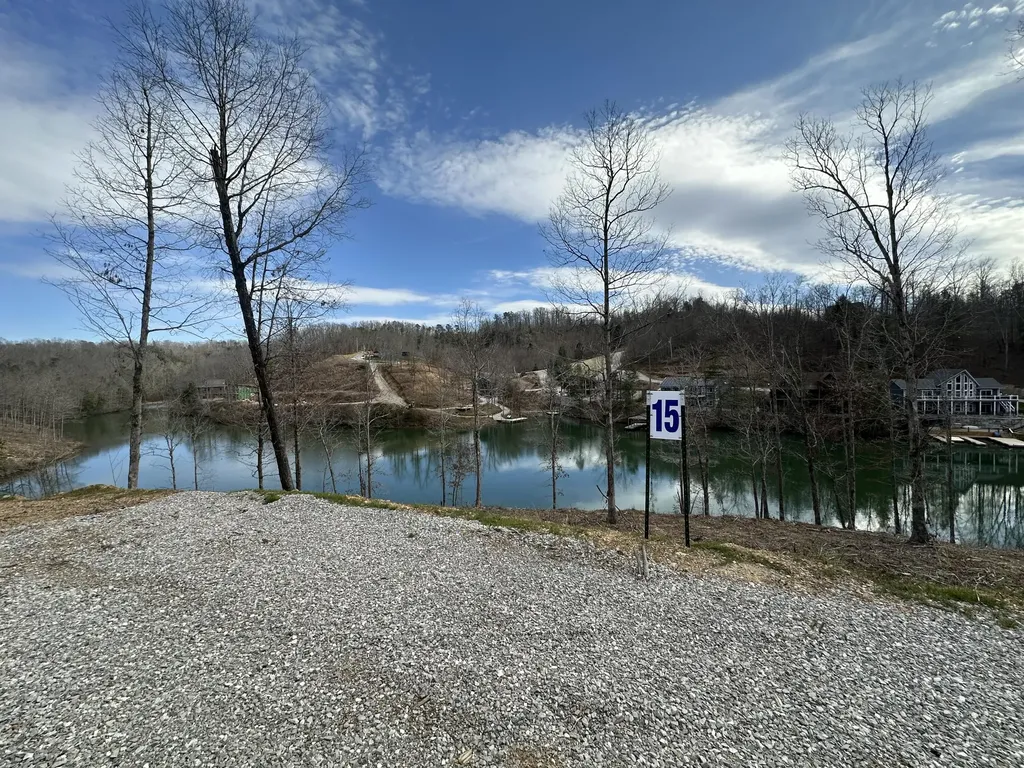 Lot 15 Sleepy Hollow Road East Bernstadt KY 40729