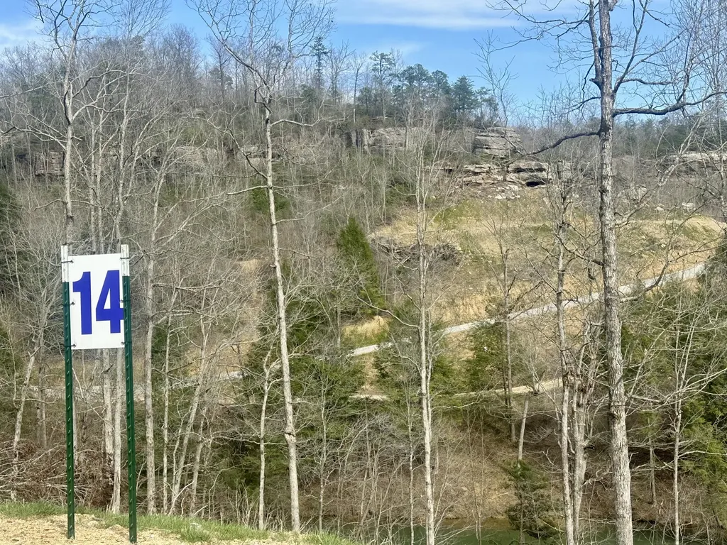 Lot 14 Sleepy Hollow Road East Bernstadt KY 40729