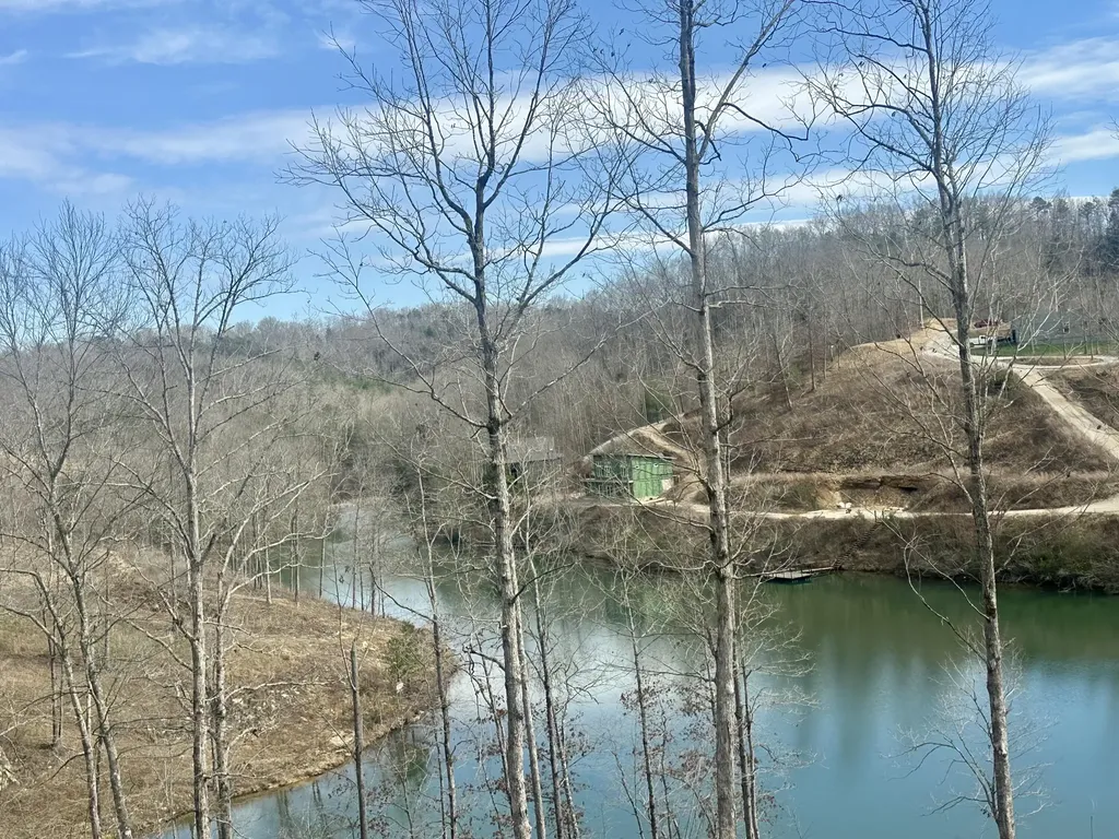 Lot 14 Sleepy Hollow Road East Bernstadt KY 40729