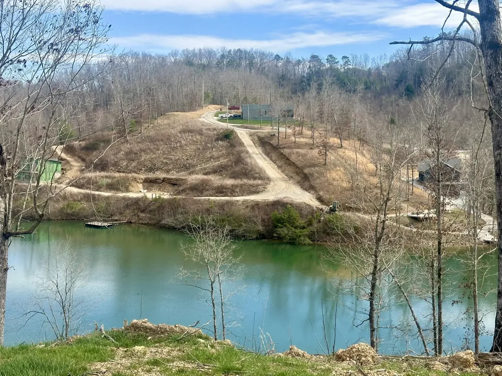 Lot 14 Sleepy Hollow Road East Bernstadt KY 40729