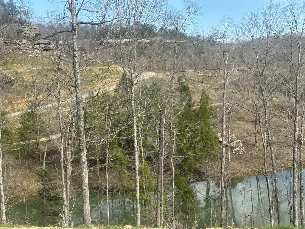 Lot 14 Sleepy Hollow Road East Bernstadt KY 40729