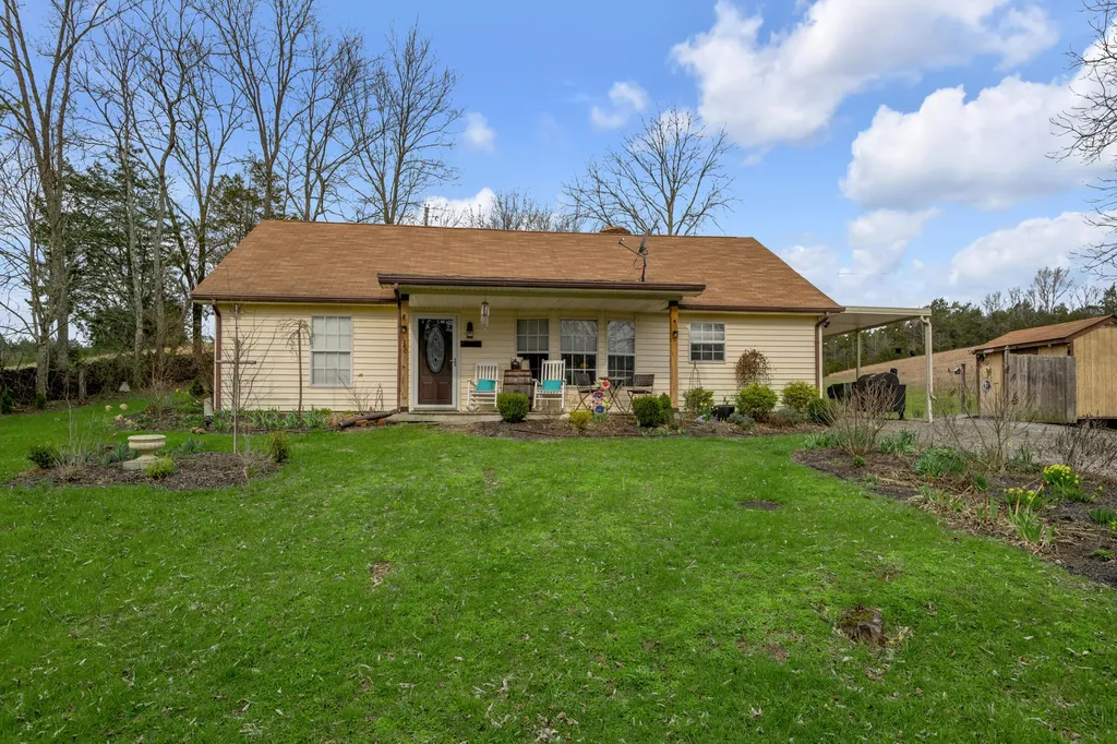 1540 Scaffold Lick Creek Road Berry KY 41003