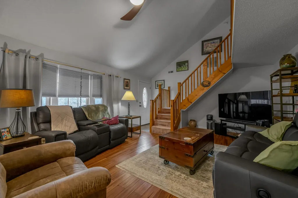 1540 Scaffold Lick Creek Road Berry KY 41003