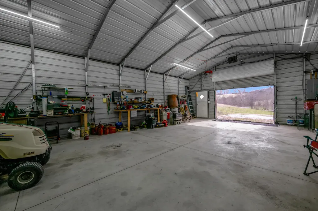 1540 Scaffold Lick Creek Road Berry KY 41003