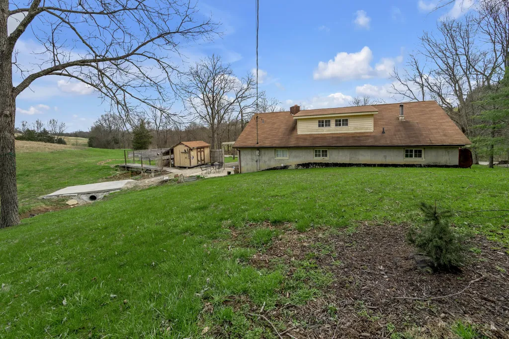 1540 Scaffold Lick Creek Road Berry KY 41003