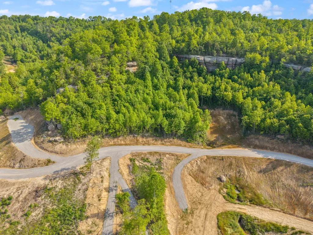 Lot 5 Sleepy Hollow Road East Bernstadt KY 40729