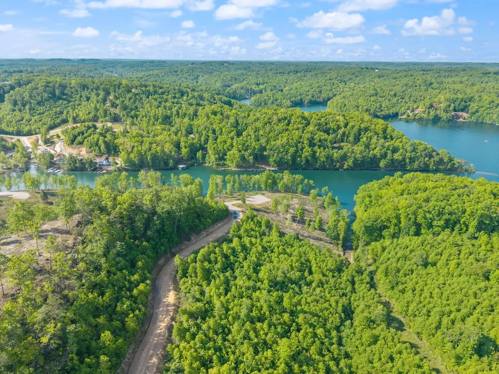 Lot 5 Sleepy Hollow Road East Bernstadt KY 40729