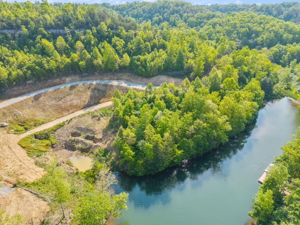 Lot 1 Sleepy Hollow Road East Bernstadt KY 40729