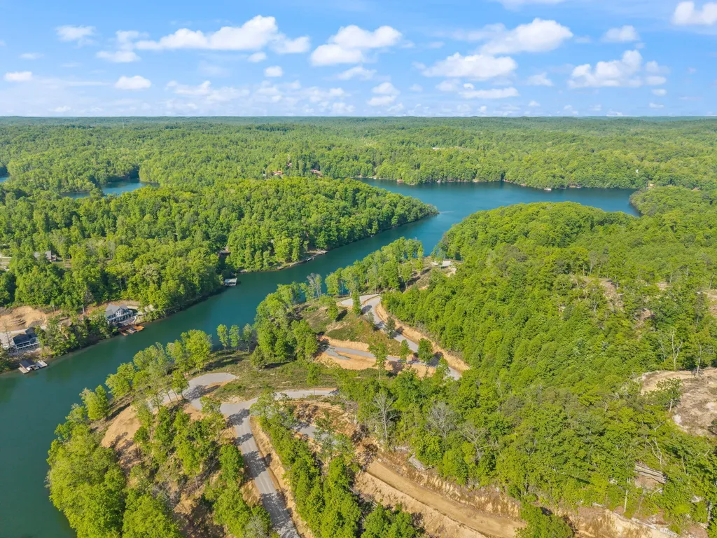 Lot 1 Sleepy Hollow Road East Bernstadt KY 40729