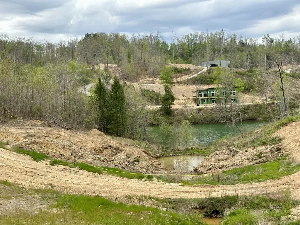 Lot 1 Sleepy Hollow Road East Bernstadt KY 40729