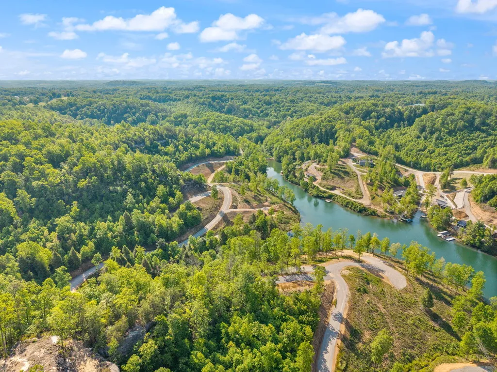 Lot 1 Sleepy Hollow Road East Bernstadt KY 40729