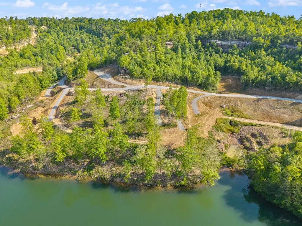 Lot 1 Sleepy Hollow Road East Bernstadt KY 40729
