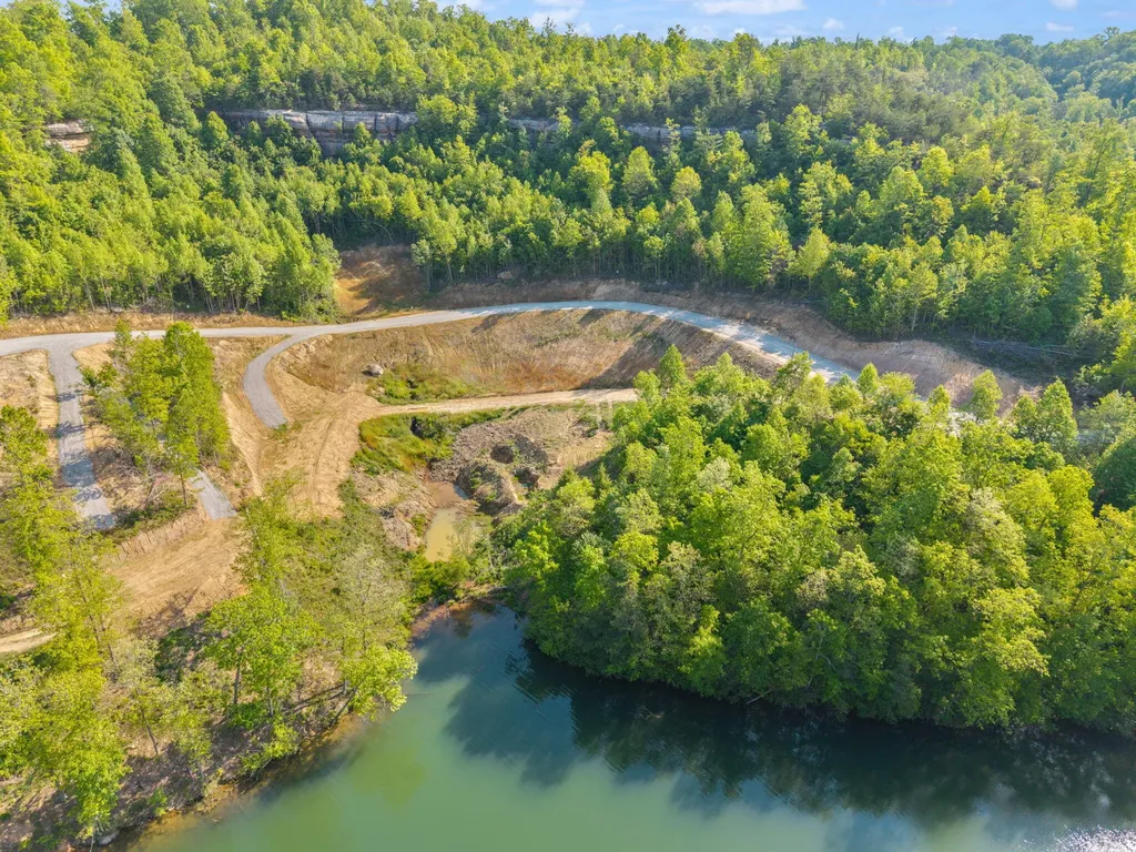 Lot 1 Sleepy Hollow Road East Bernstadt KY 40729