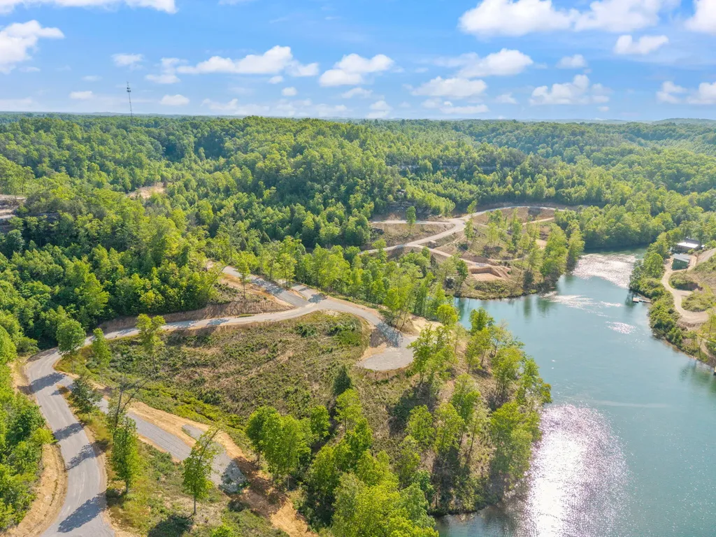 Lot 1 Sleepy Hollow Road East Bernstadt KY 40729