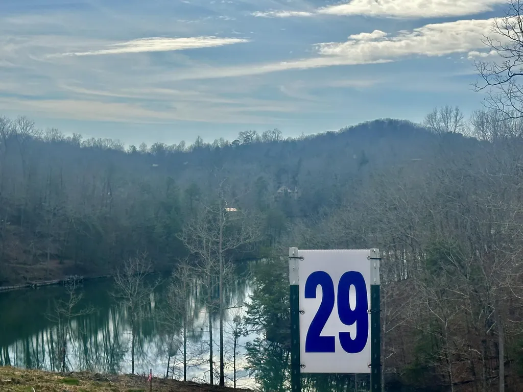 Lot 29 Sleepy Hollow Road East Bernstadt KY 40729
