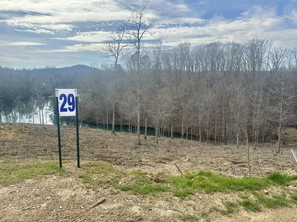 Lot 29 Sleepy Hollow Road East Bernstadt KY 40729