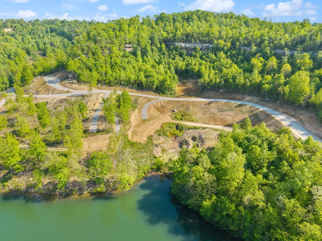 Lot 3 Sleepy Hollow Road East Bernstadt KY 40729