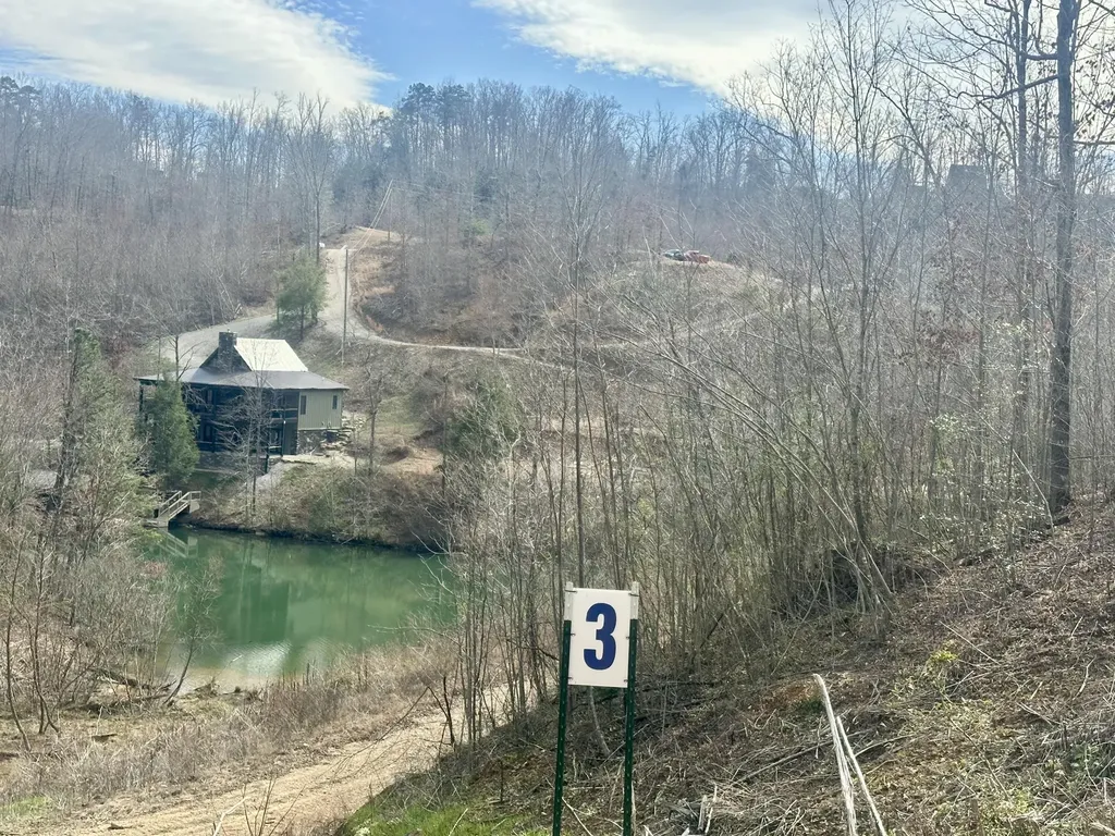 Lot 3 Sleepy Hollow Road East Bernstadt KY 40729