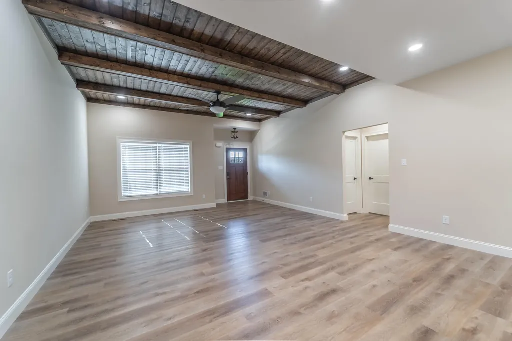 177 Central Park Avenue Berea KY 40403