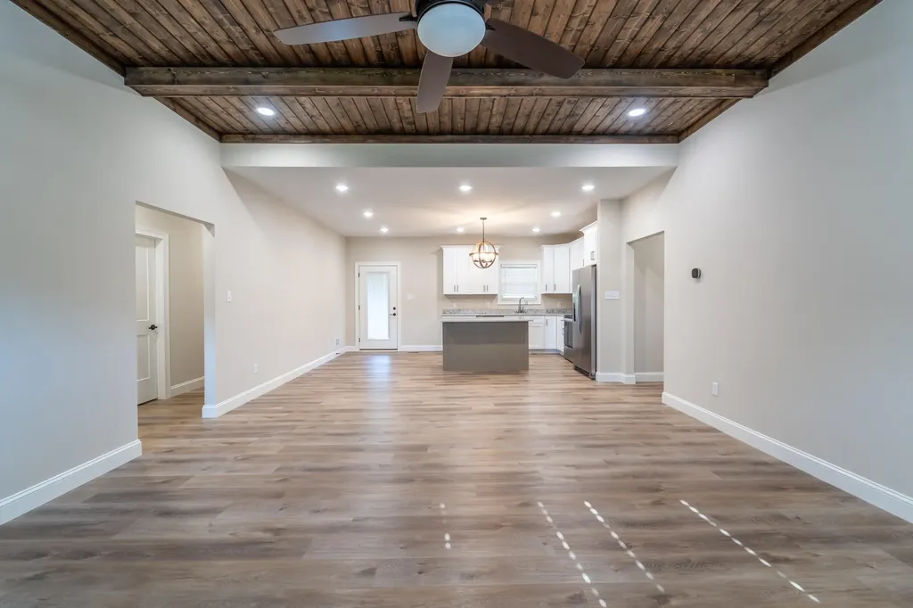 177 Central Park Avenue Berea KY 40403