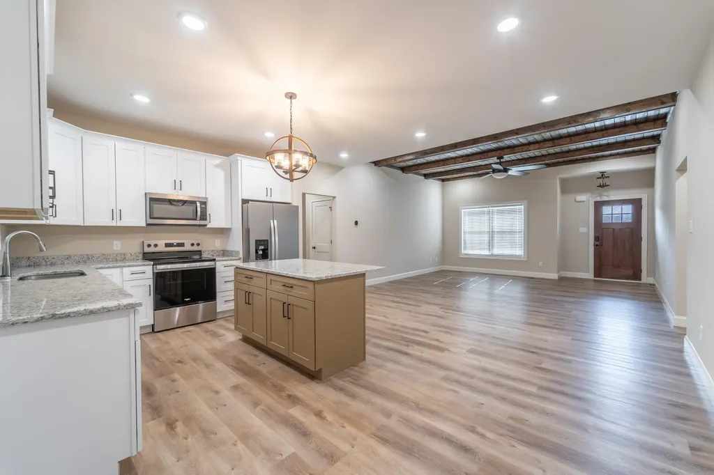 177 Central Park Avenue Berea KY 40403