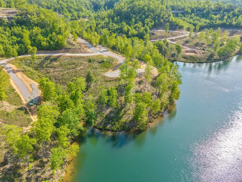 Lot 26 Sleepy Hollow Road East Bernstadt KY 40729