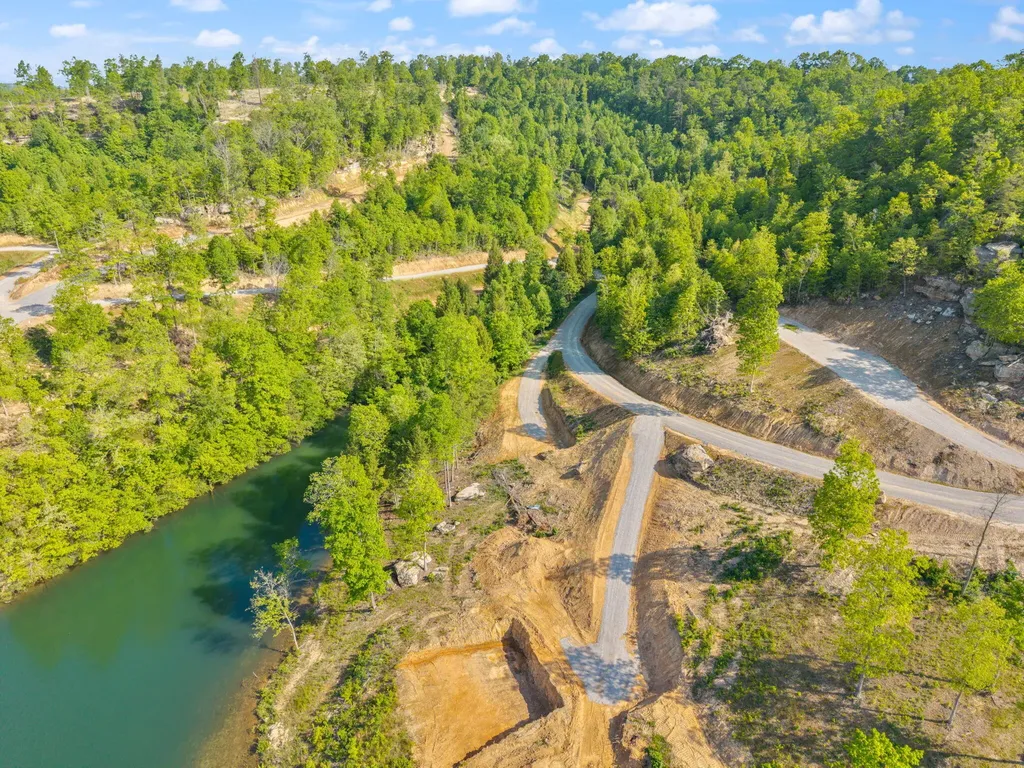 Lot 25 Sleepy Hollow Road East Bernstadt KY 40729