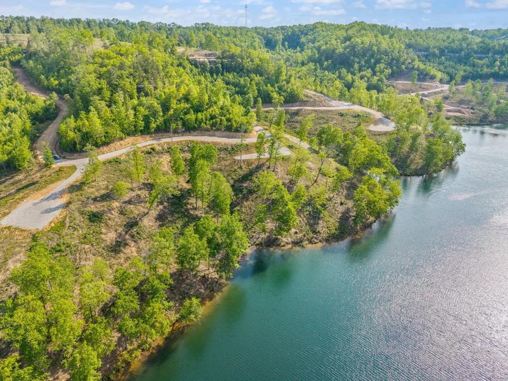Lot 25 Sleepy Hollow Road East Bernstadt KY 40729