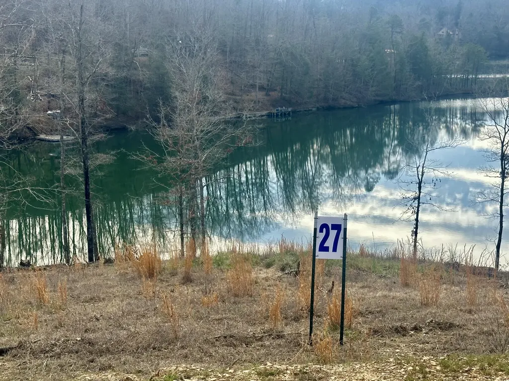 Lot 27 Sleepy Hollow Road East Bernstadt KY 40729