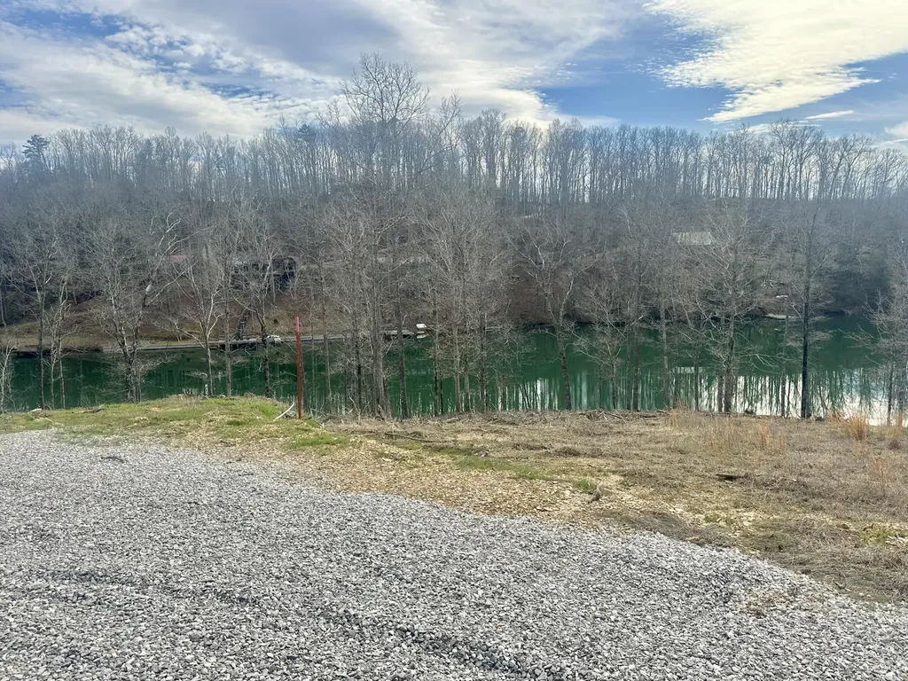 Lot 27 Sleepy Hollow Road East Bernstadt KY 40729