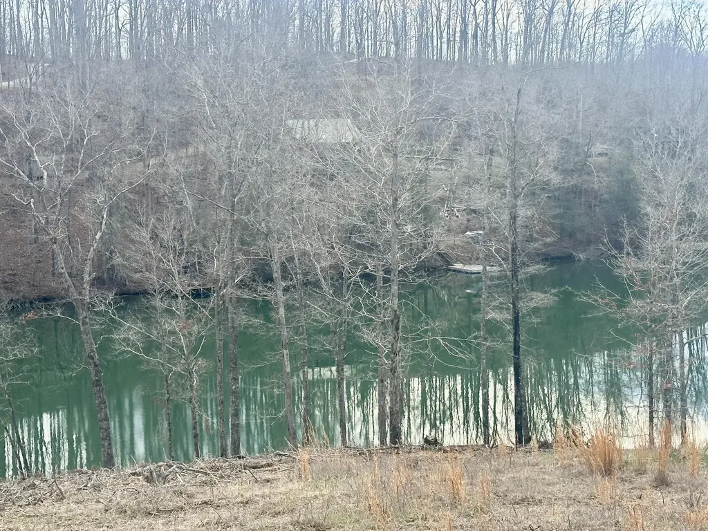 Lot 27 Sleepy Hollow Road East Bernstadt KY 40729