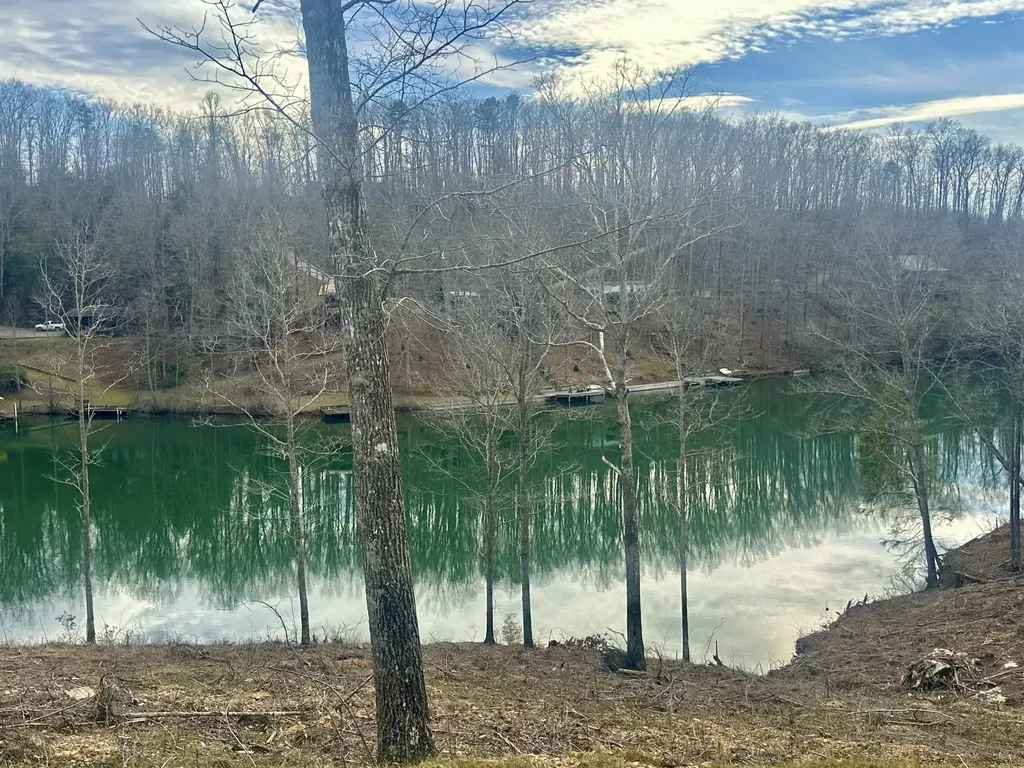 Lot 24 Sleepy Hollow Road East Bernstadt KY 40729