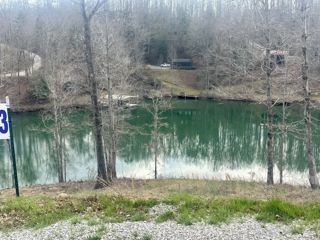 Lot 23 Sleepy Hollow Road East Bernstadt KY 40729